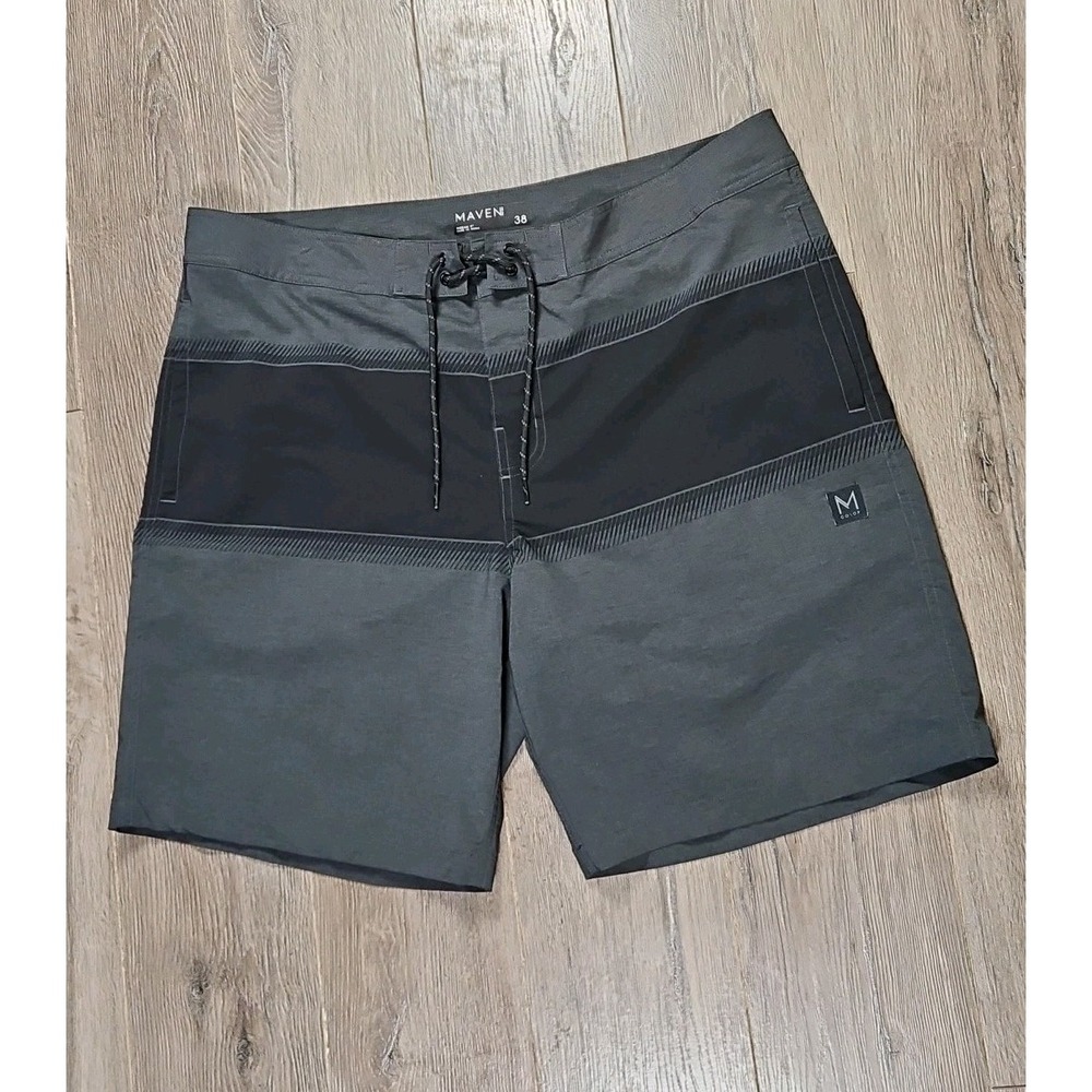 MAVEN  CO\OP SIZE 38 Black And Gray Board Shorts 9 Inch Inseam,‎  Flawless 1297